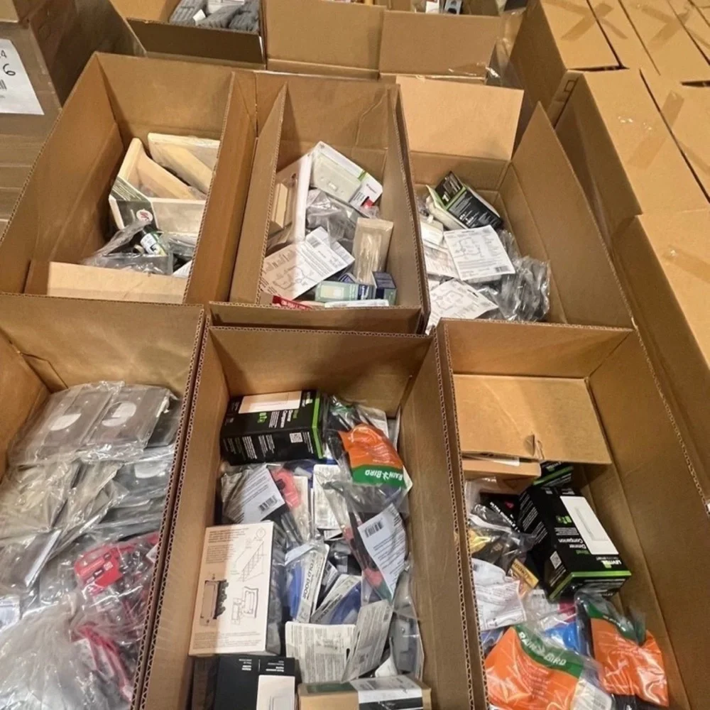 Amazon Wholesale Liquidation Box (15-20 items)